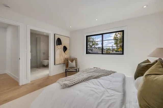 $4,298,000 | 139 Victoria Road, Burlingame, CA 94010