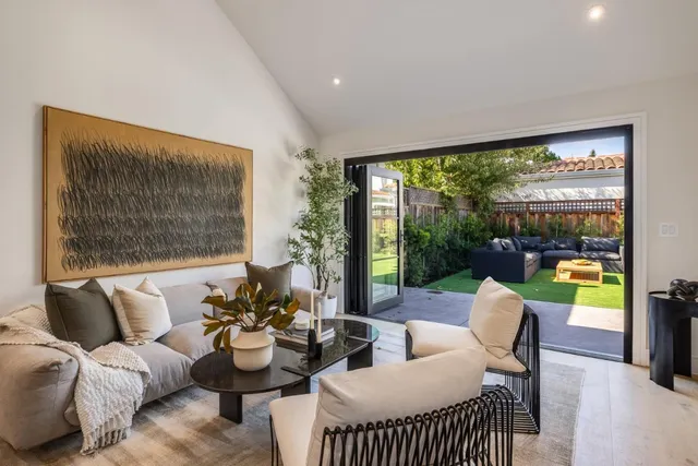 $4,298,000 | 139 Victoria Road, Burlingame, CA 94010