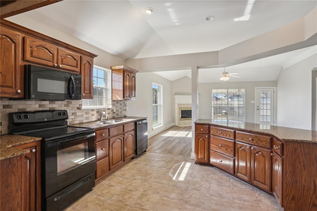 76 Ridgewood Drive Laplace, LA 70068 - Photo 8 of 20 Gallery Image 8