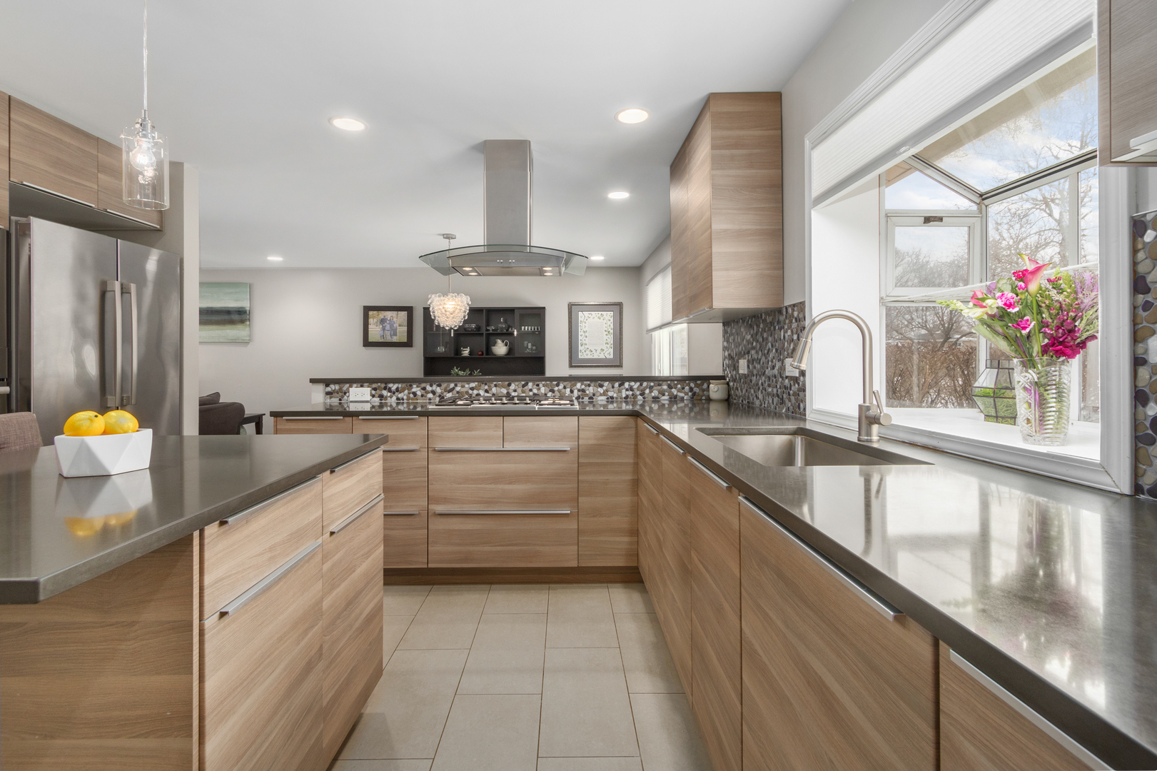 29 Ellendale Road Deerfield, IL 60015 - Photo 21 of 35 a kitchen with stainless steel appliances granite countertop a sink and cabinets