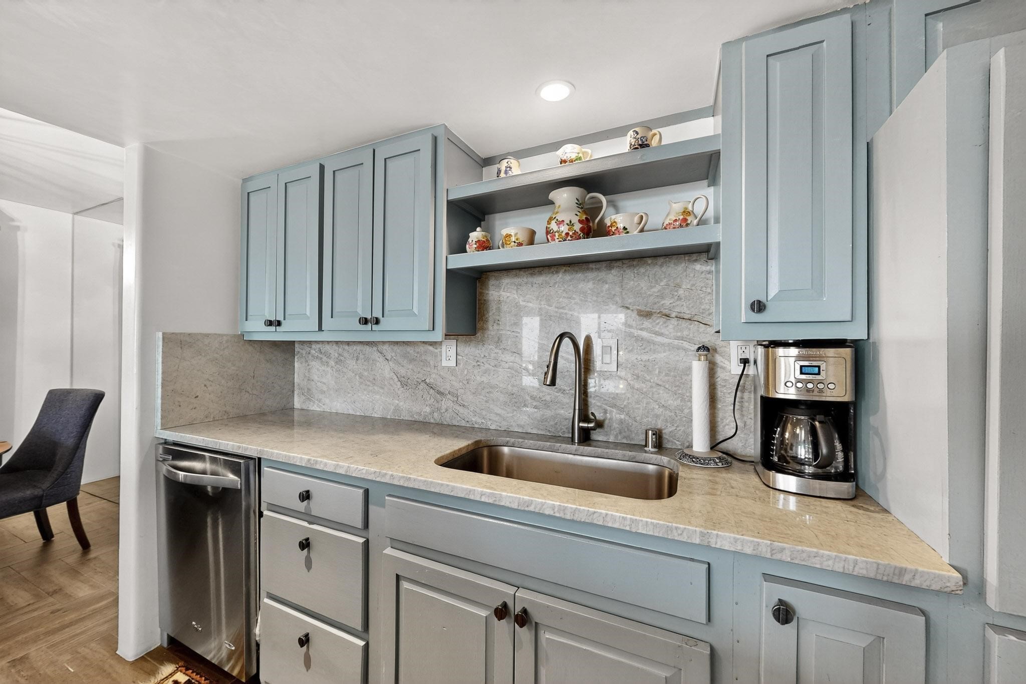 320 Artist Road, Unit 14 Santa Fe, NM 87501 - Photo 15 of 37 Kitchen