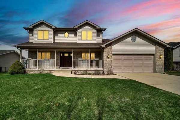 $420,000 | 250 West 128th Place, Crown Point, IN 46307