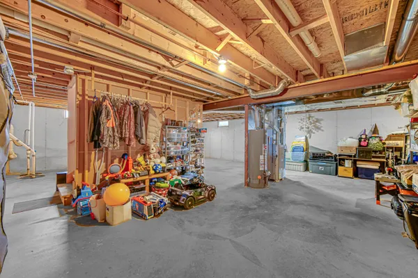 $420,000 | 250 West 128th Place, Crown Point, IN 46307