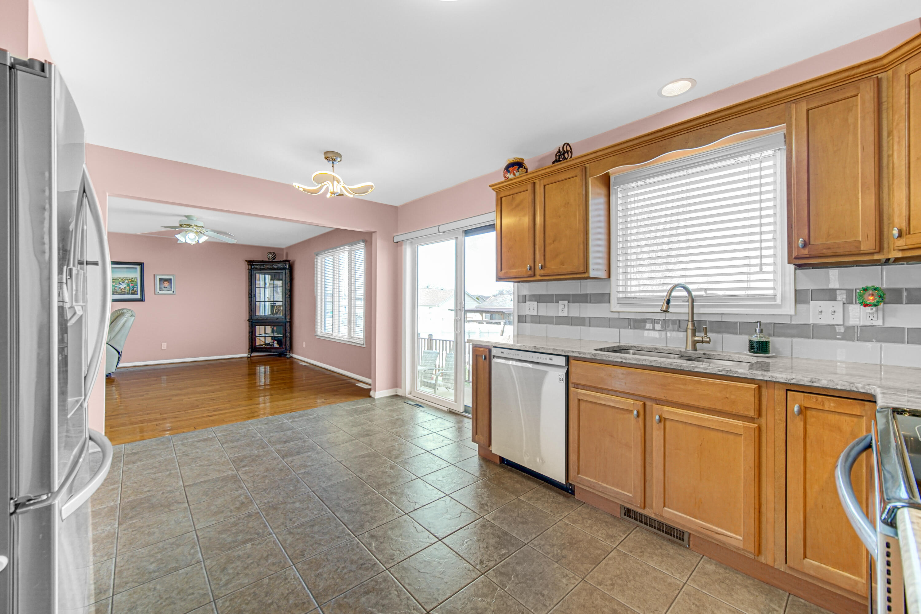 250 West 128th Place Crown Point, IN 46307 - Photo 5 of 20 3000x2000