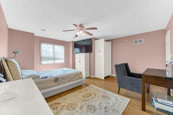 $420,000 | 250 West 128th Place, Crown Point, IN 46307