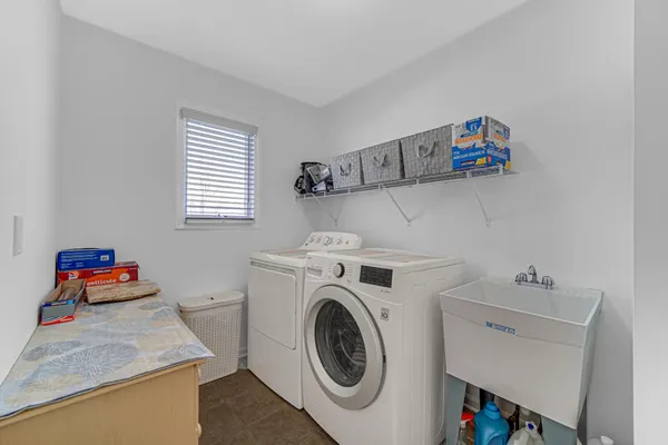 $420,000 | 250 West 128th Place, Crown Point, IN 46307