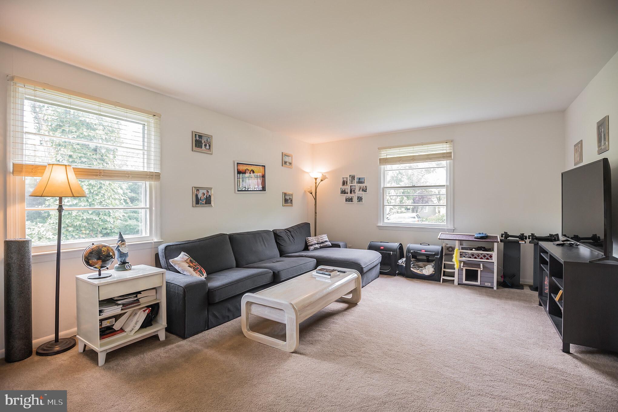 317 Covered Bridge Road Cherry Hill, NJ 08034 - Photo 2 of 20 Living Room