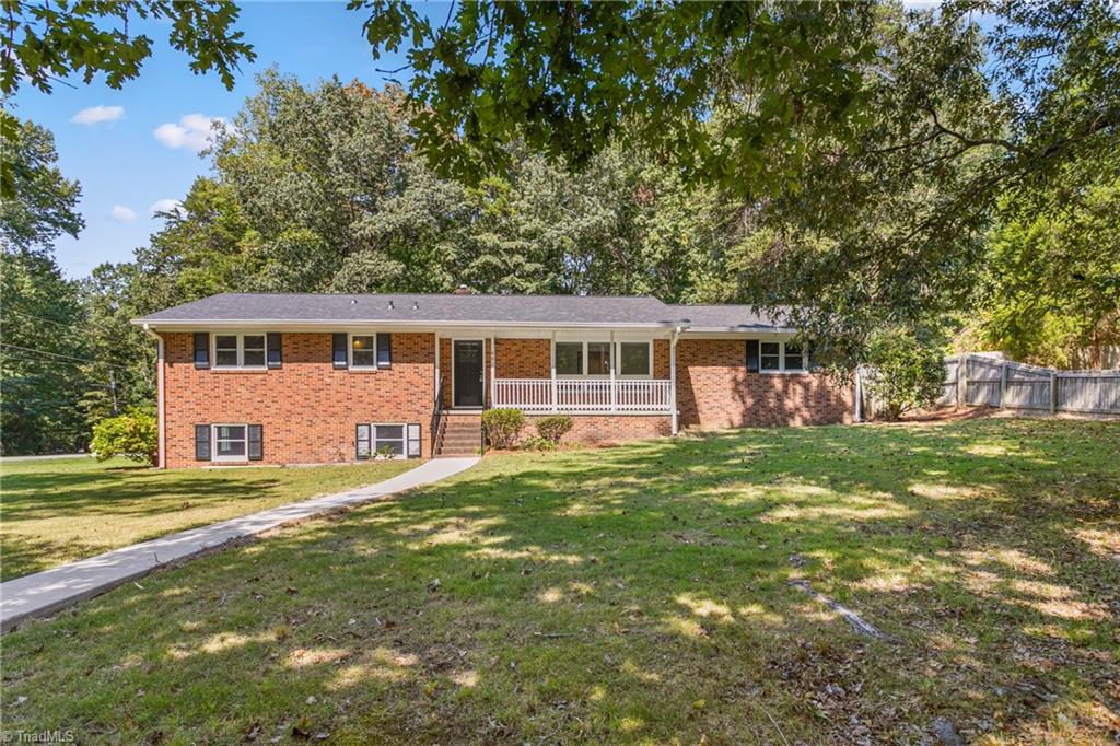 601 Shadybrook Road High Point, NC 27265 - Photo 1 of 39