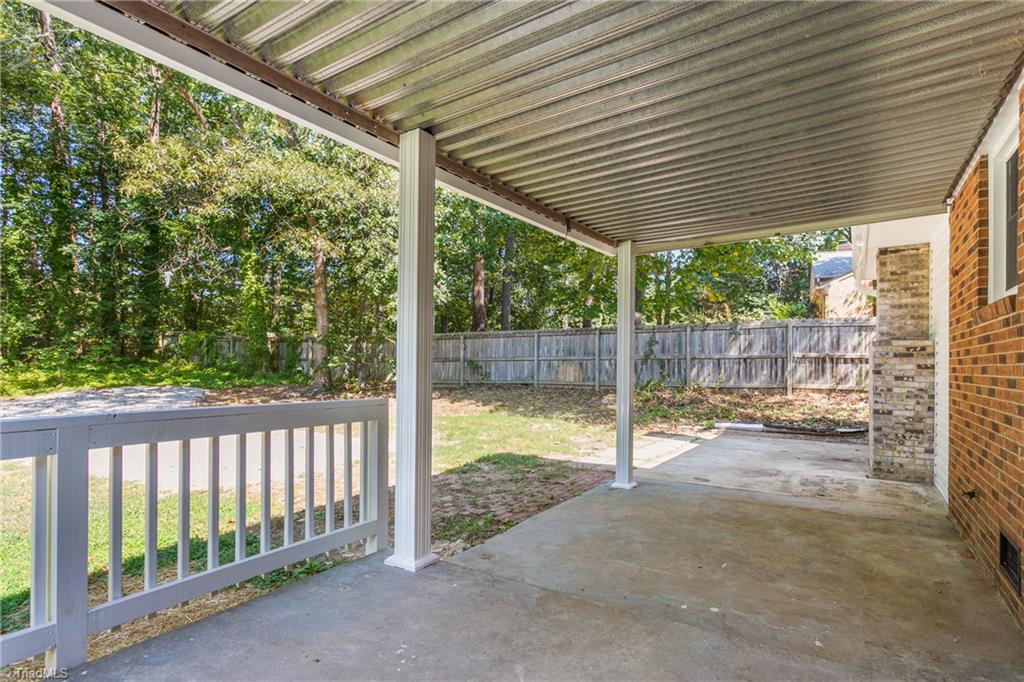 601 Shadybrook Road High Point, NC 27265 - Photo 34 of 39
