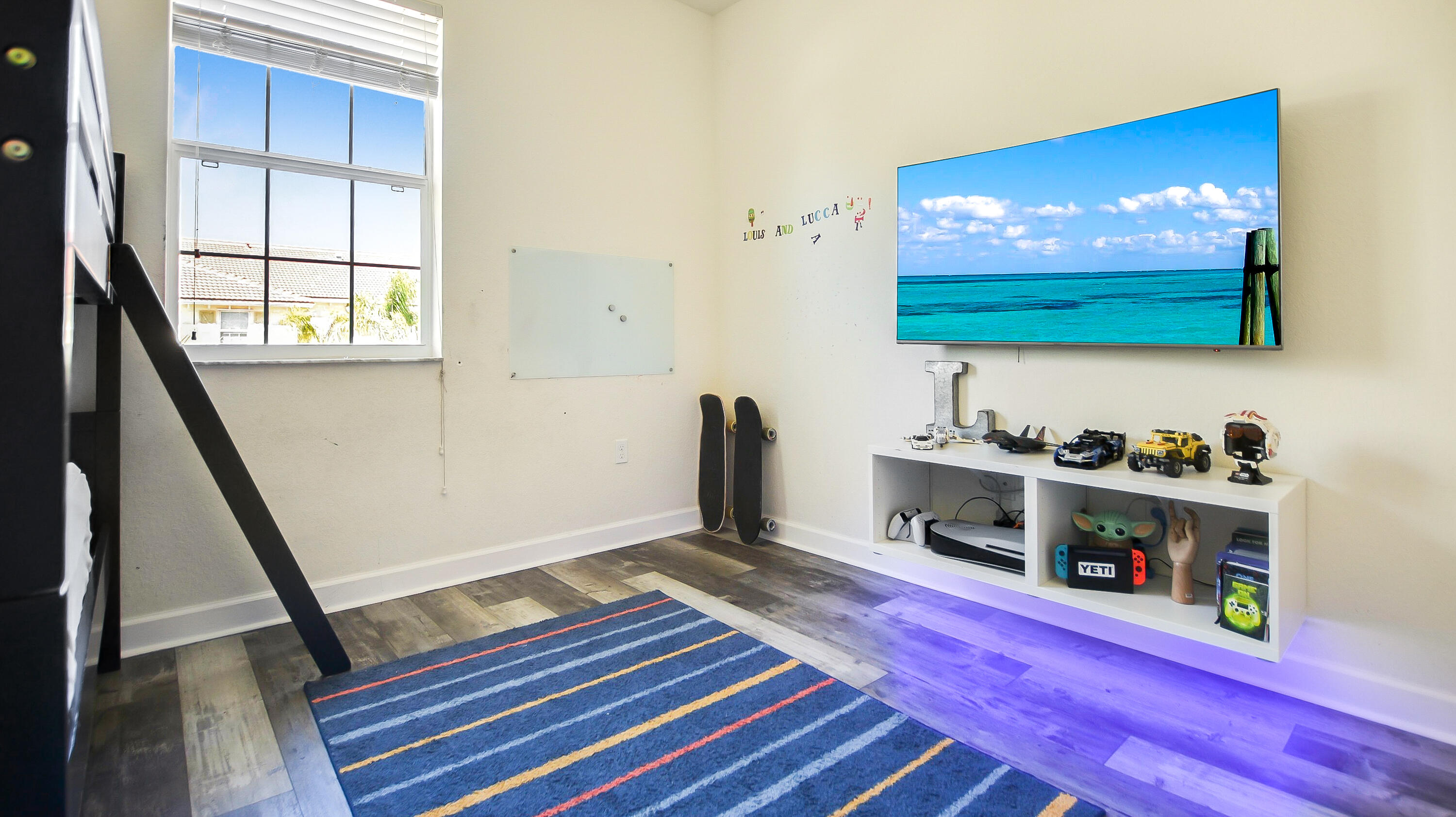 9658 Southwest Purple Martin Way Stuart, FL 34997 - Photo 23 of 35 Bedroom 3