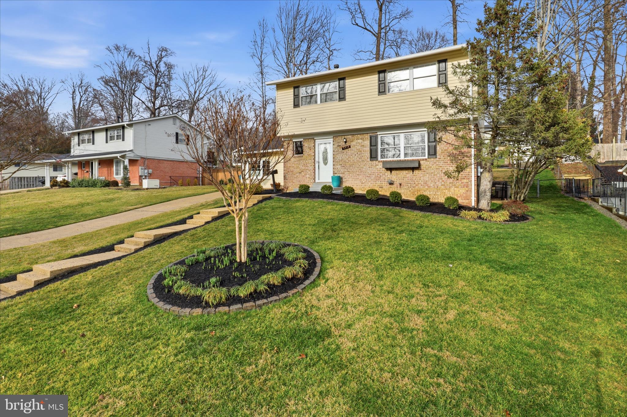 5519 Yorkshire Street Springfield, VA 22151 - Photo 2 of 52