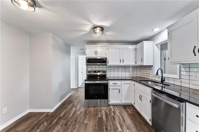 $215,000 | 7036 Hunter Street, Raytown, MO 64133