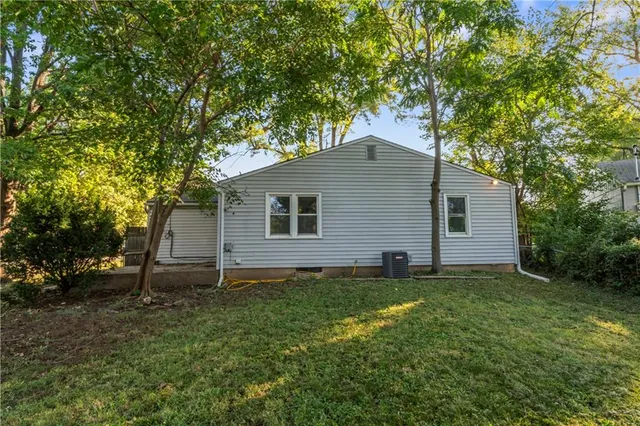 $215,000 | 7036 Hunter Street, Raytown, MO 64133