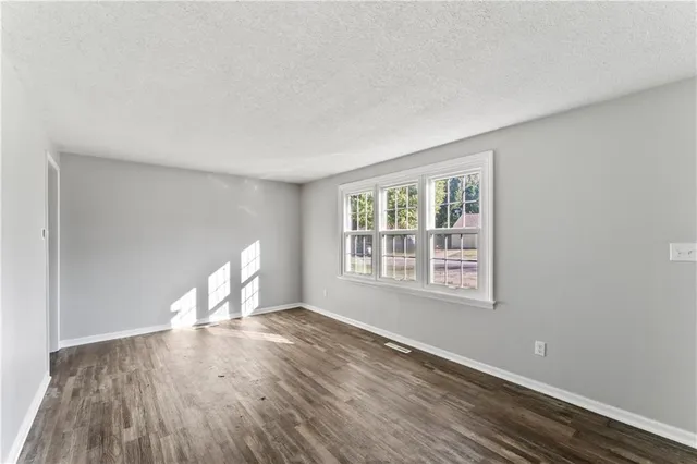 $215,000 | 7036 Hunter Street, Raytown, MO 64133