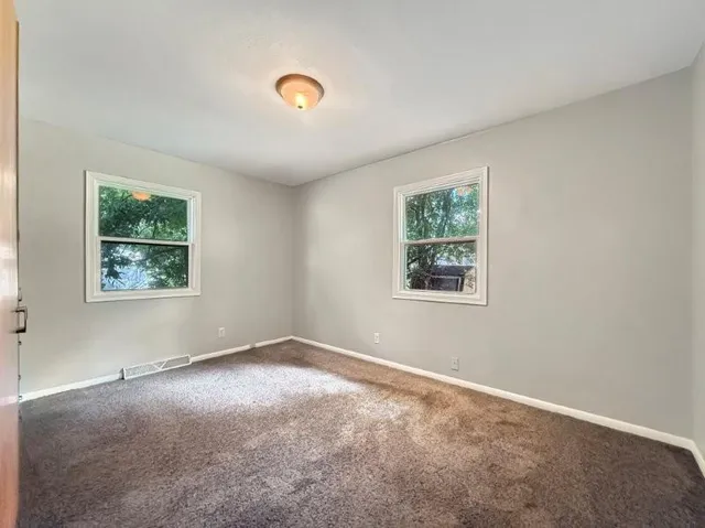 $129,900 | 415 West 4th Street, Blue Earth, MN 56013