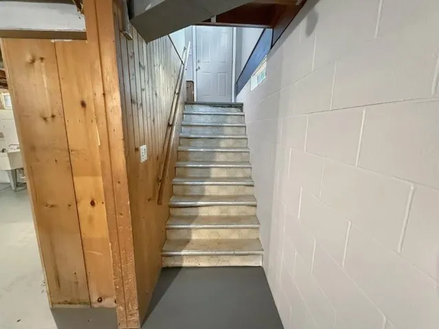 $129,900 | 415 West 4th Street, Blue Earth, MN 56013