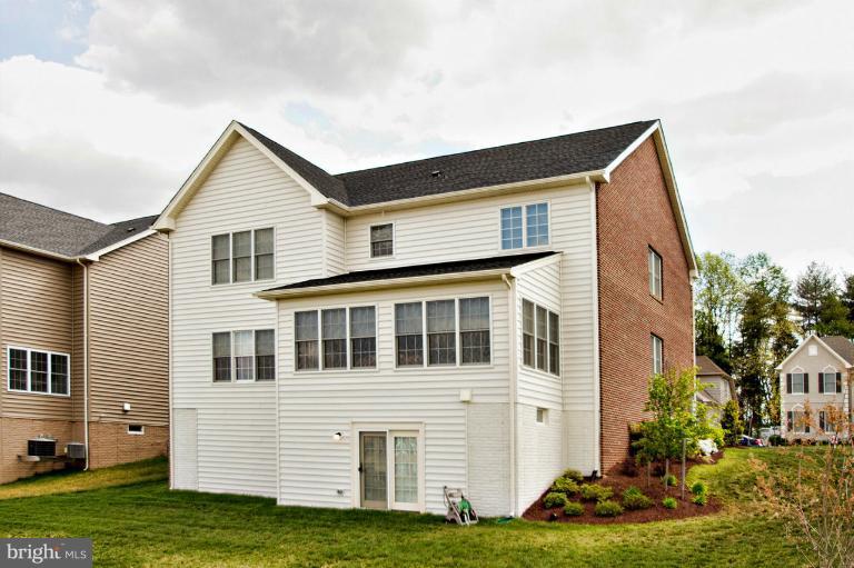 4029 Bridle Ridge Road Upper Marlboro, MD 20772 - Photo 12 of 30 Exterior (Rear)