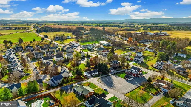 $482,000 | 1 Barrick Road, Woodsboro, MD 21798