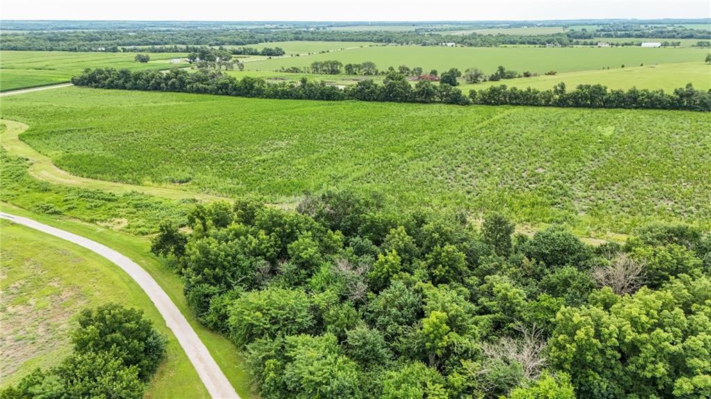 2216 Eisenhower Road Ottawa, KS 66067 - Photo 43 of 54