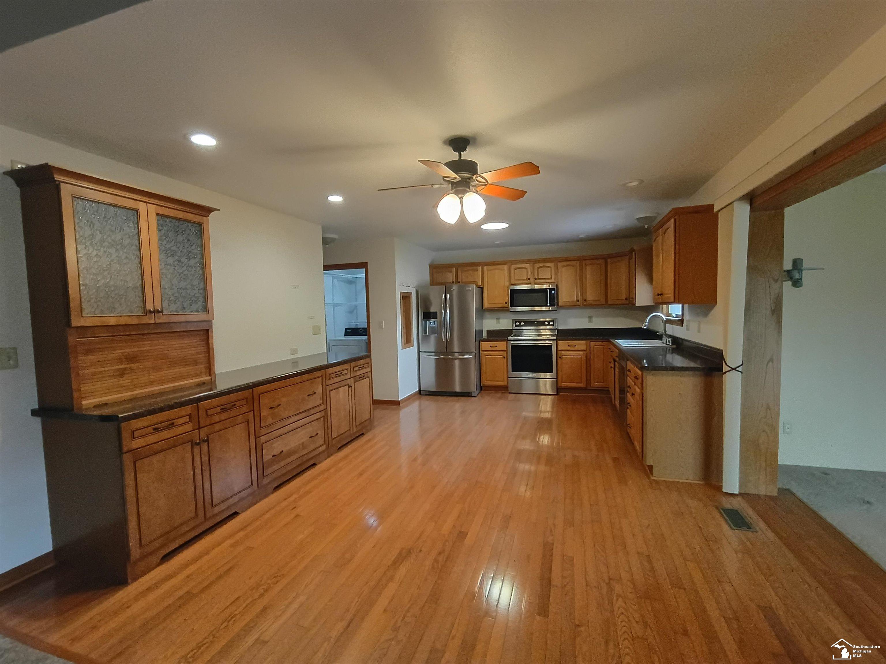 15496 Rutherford Boulevard Monroe, MI 48161 - Photo 9 of 60