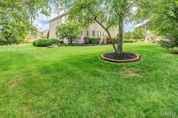 $744,500 | 1011 Hawks Landing Drive, Lake St. Louis, MO 63367