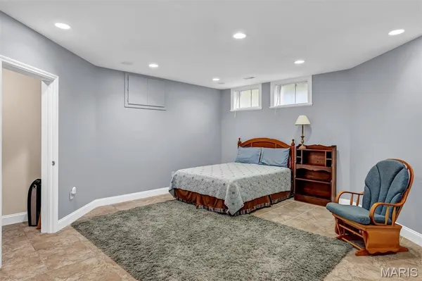 $744,500 | 1011 Hawks Landing Drive, Lake St. Louis, MO 63367