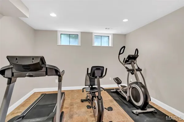 $744,500 | 1011 Hawks Landing Drive, Lake St. Louis, MO 63367