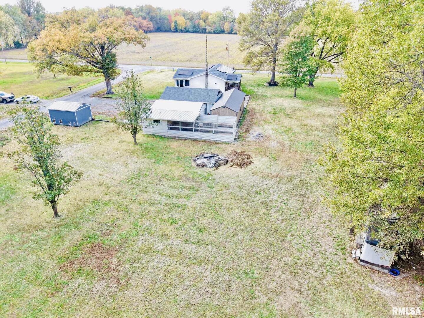 5381 Center Street Mulkeytown, IL 62865 - Photo 7 of 34