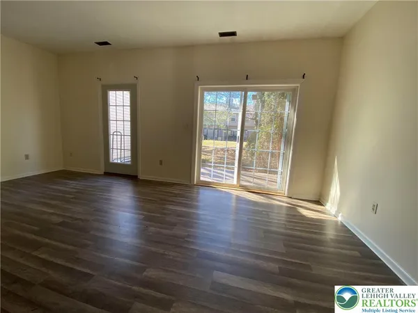 $2,450 | 104 Freedom Court, Bethlehem, PA 18020