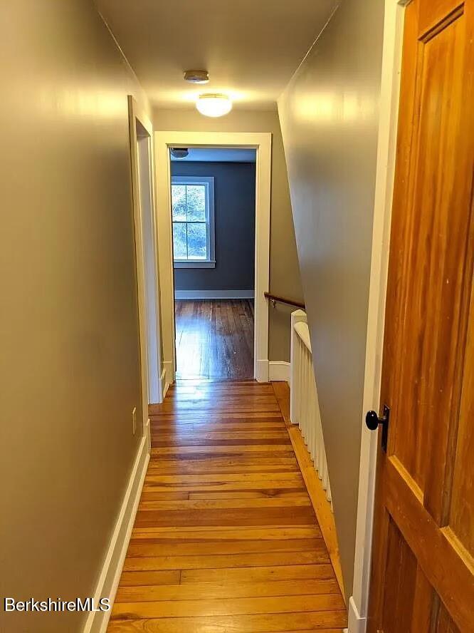 34 Church Street Stockbridge, MA 01262 - Photo 13 of 25 34 Church Inside 6