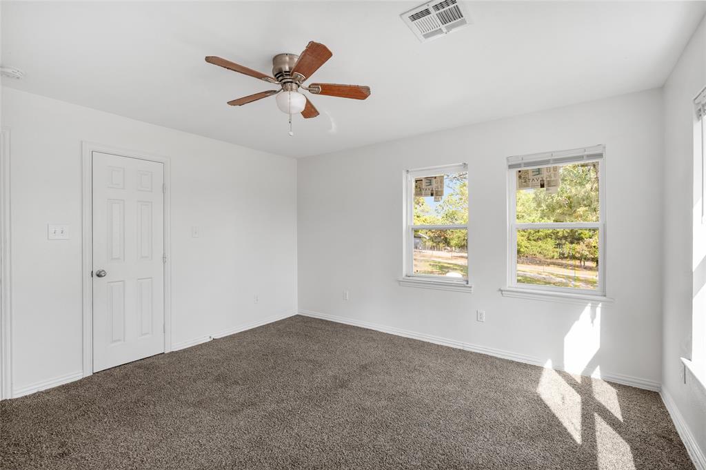 531 Coe Road Denison, TX 75021 - Photo 11 of 28