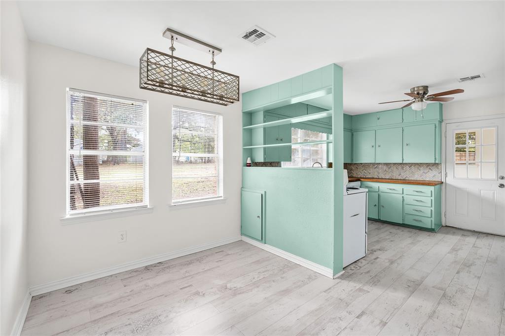 531 Coe Road Denison, TX 75021 - Photo 15 of 28