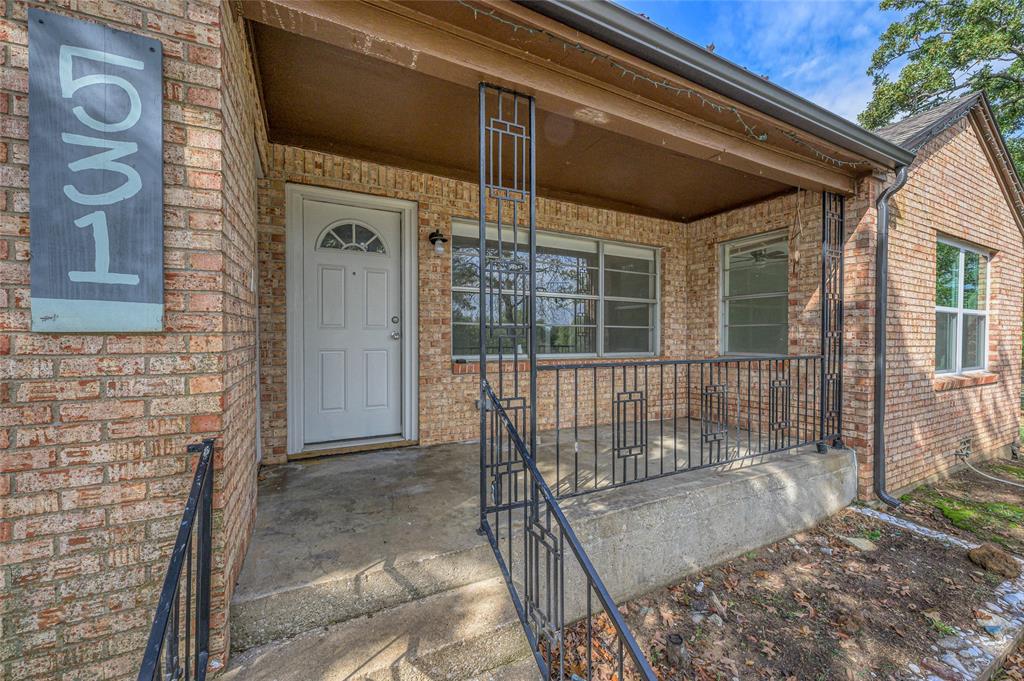 531 Coe Road Denison, TX 75021 - Photo 2 of 28