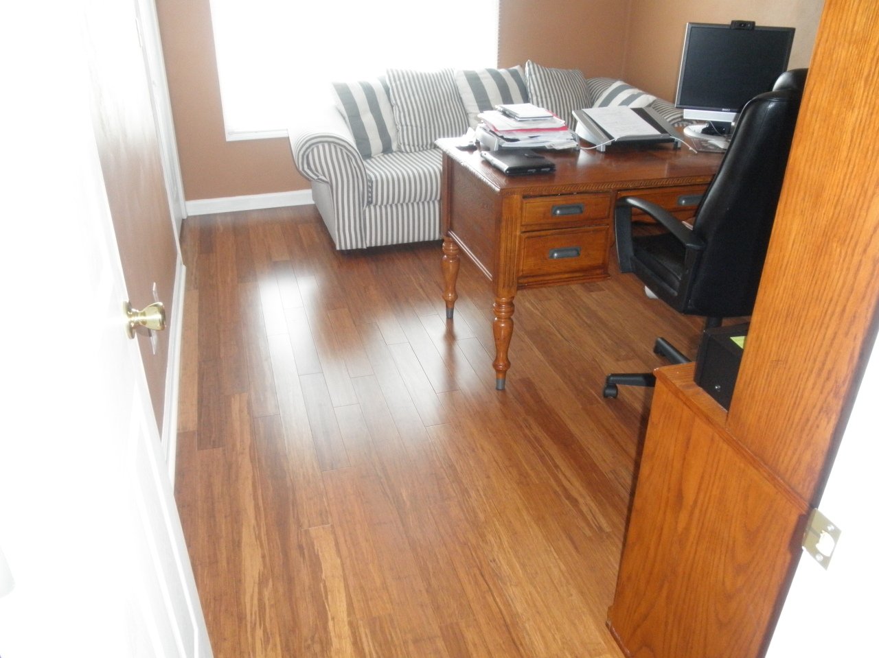 9316 Stewartsville Road Moneta, VA 24121 - Photo 26 of 34 a living room with furniture and a flat screen tv