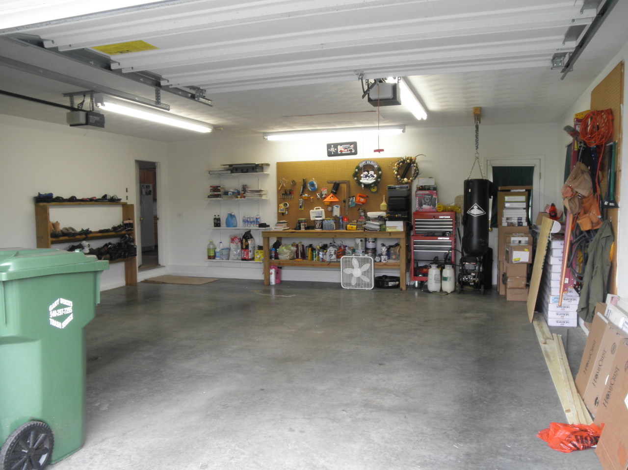 9316 Stewartsville Road Moneta, VA 24121 - Photo 28 of 34 a view of a room with gym equipment