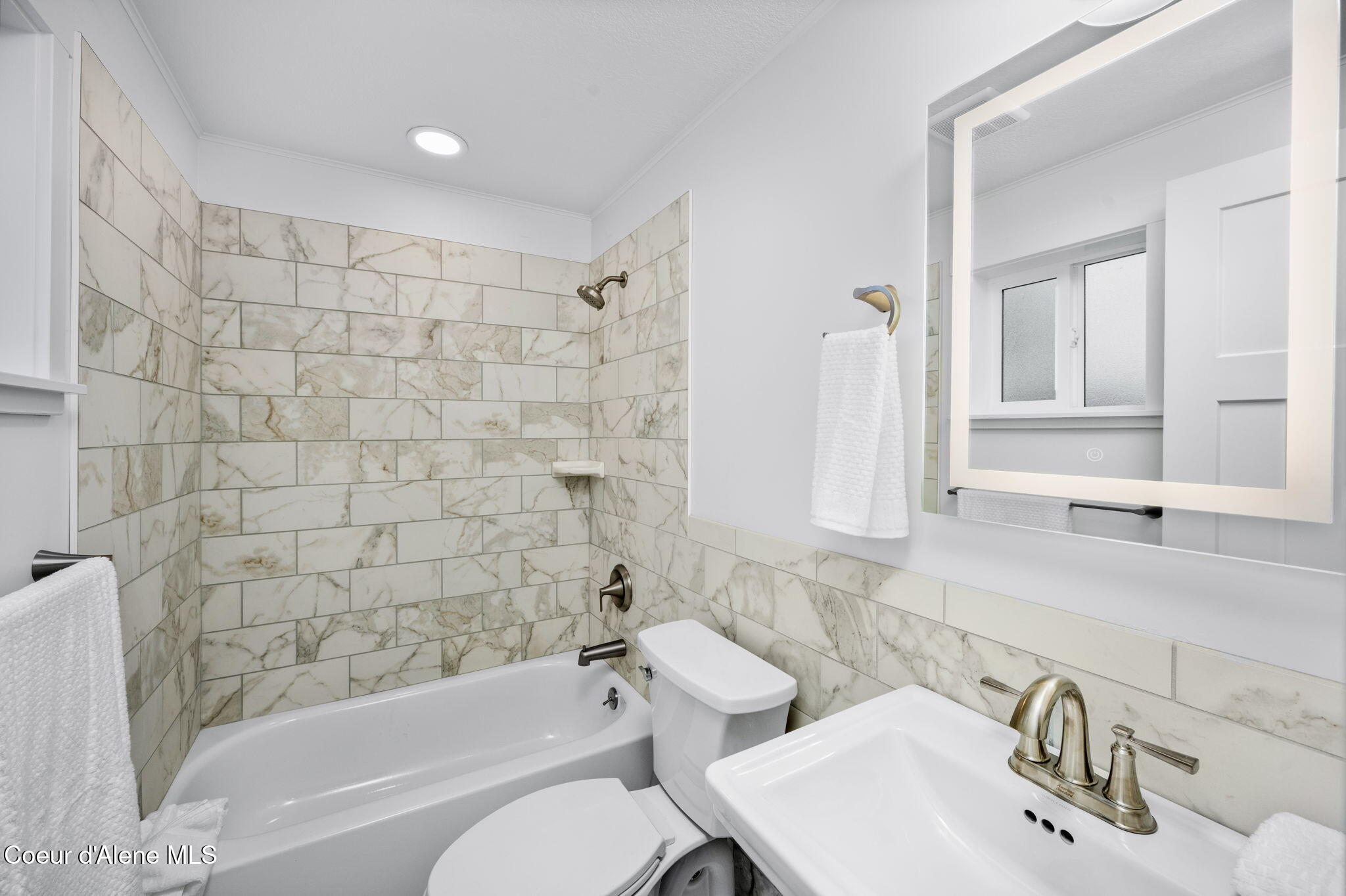 9140 North Starr Loop Hayden, ID 83835 - Photo 5 of 22 Fully Remodeled Bath