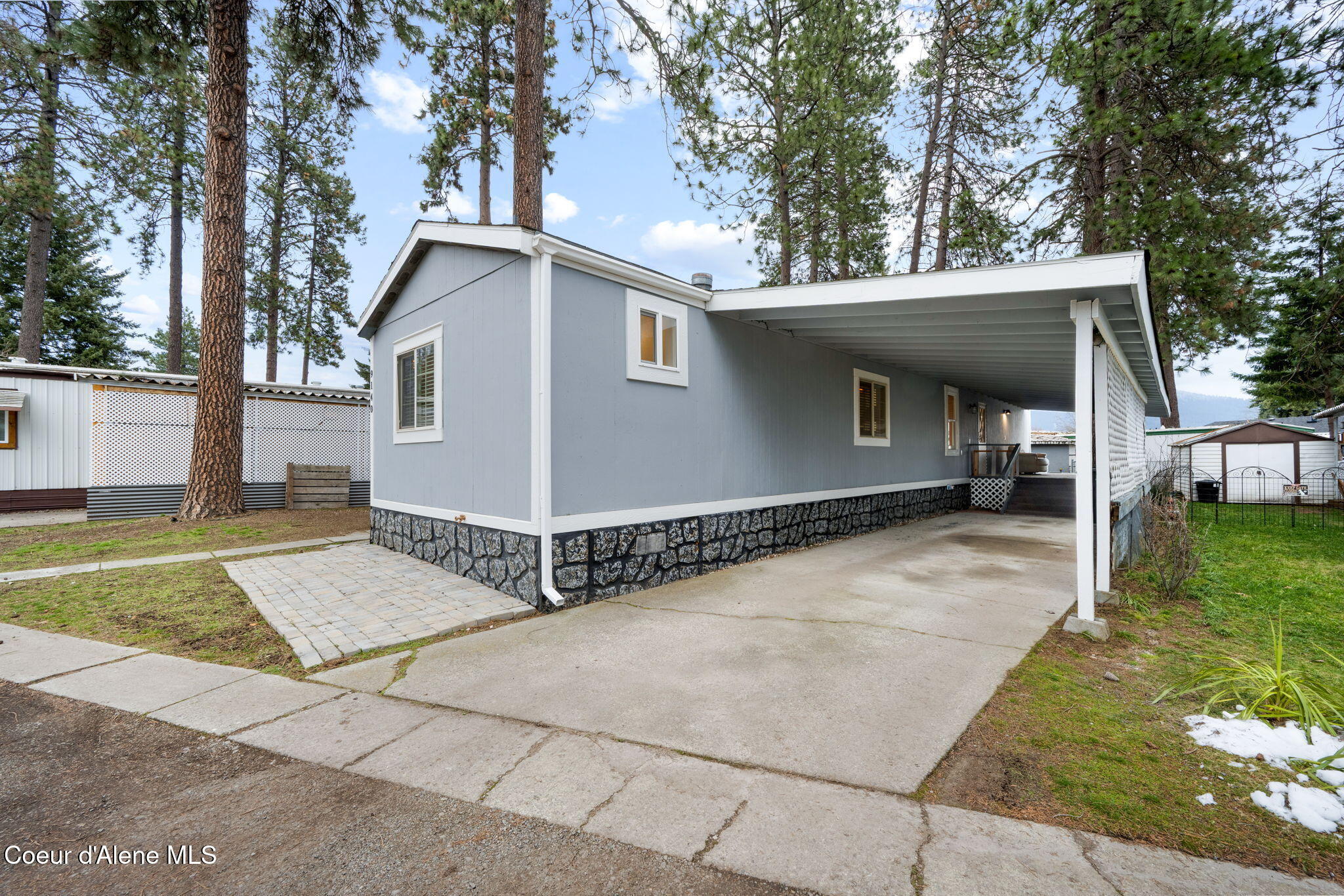 9140 North Starr Loop Hayden, ID 83835 - Photo 8 of 22 Ample Parking