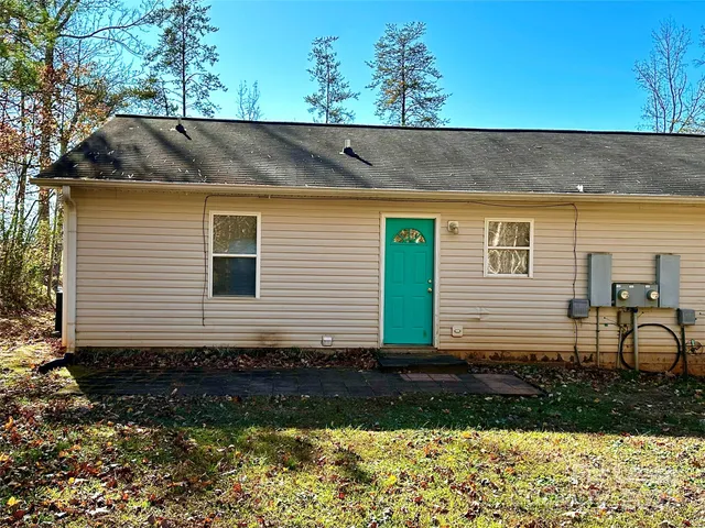 $1,200 | 5589 Wrenn Drive, Denver, NC 28037