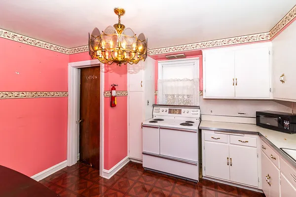 $340,000 | 1801 73rd Avenue, Elmwood Park, IL 60707