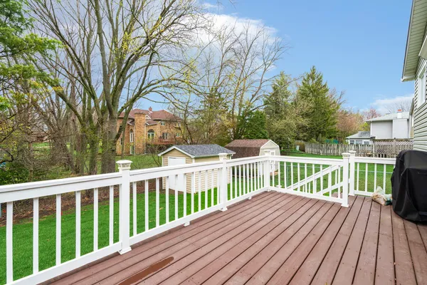 $619,000 | 1890 Shorewood Drive West, Hoffman Estates, IL 60192