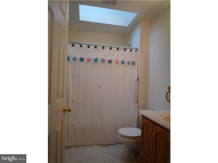 149 Cambridge Road Coatesville, PA 19320 - Photo 16 of 24 Bathroom