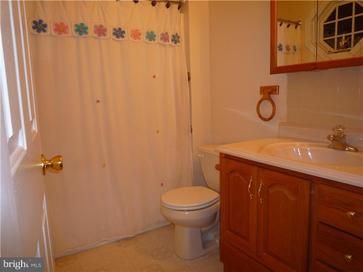149 Cambridge Road Coatesville, PA 19320 - Photo 17 of 24 Bathroom
