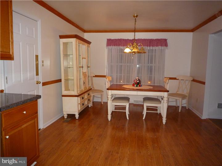 149 Cambridge Road Coatesville, PA 19320 - Photo 10 of 24 Kitchen