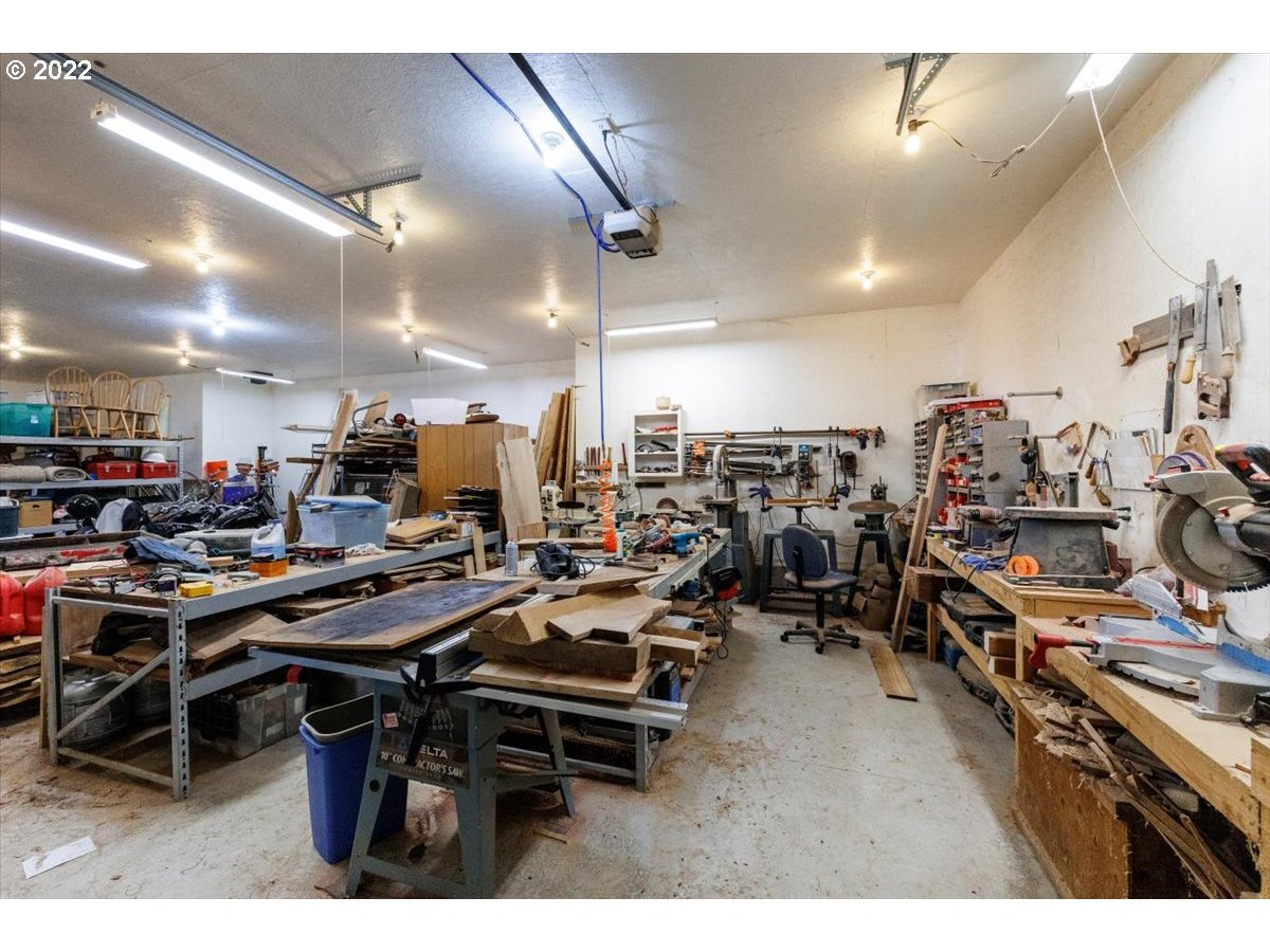 69030 Wasser Road Rainier, OR 97048 - Photo 26 of 31 Shop