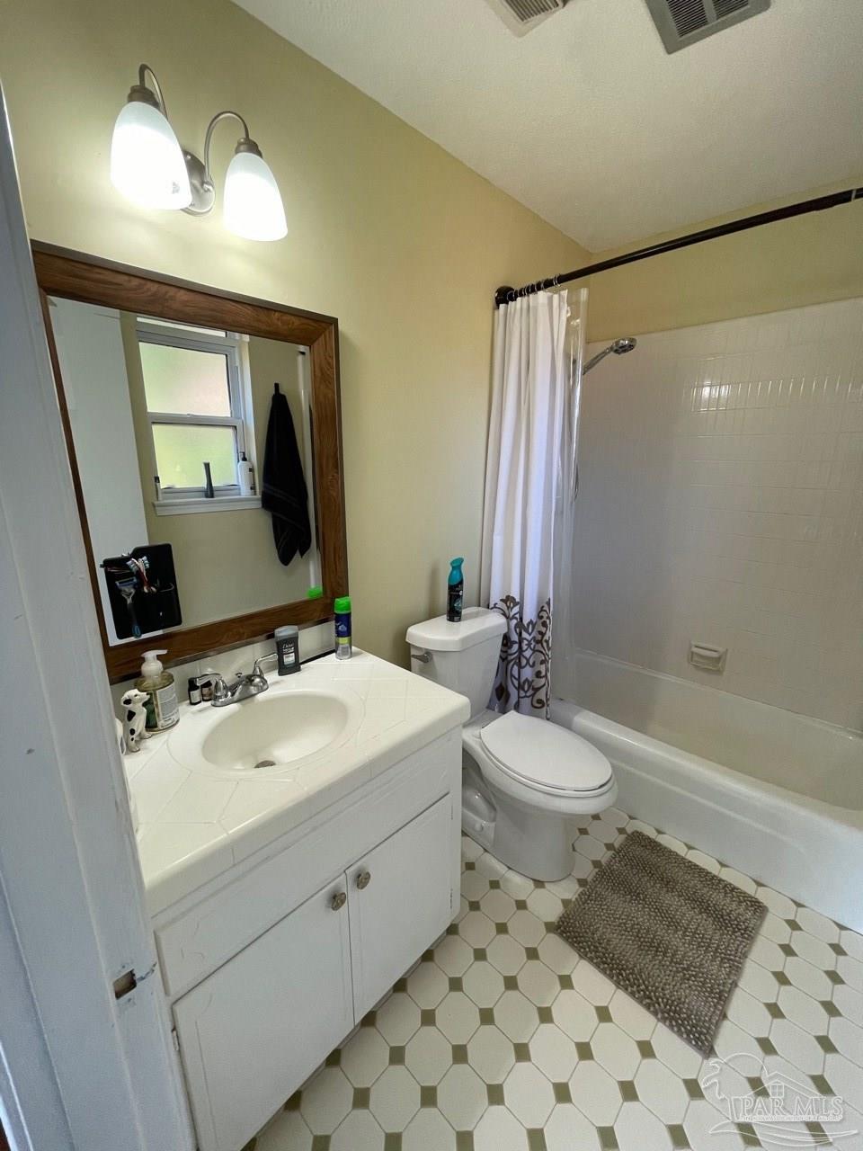7640 Chesterfield Road Pensacola, FL 32506 - Photo 11 of 13