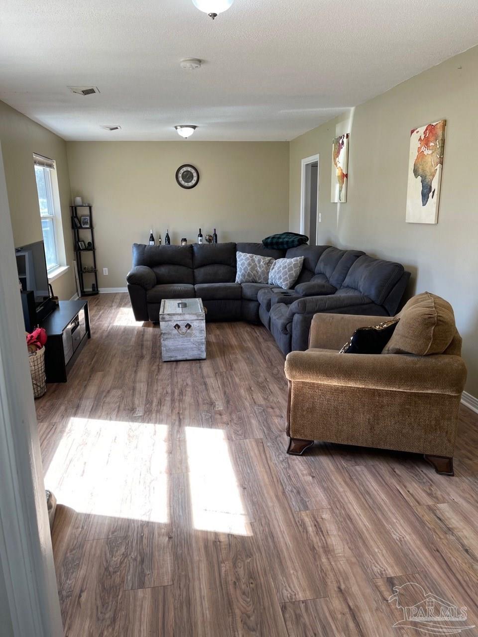 7640 Chesterfield Road Pensacola, FL 32506 - Photo 2 of 13