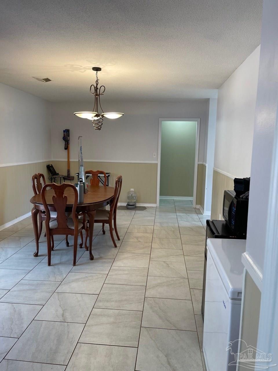 7640 Chesterfield Road Pensacola, FL 32506 - Photo 5 of 13