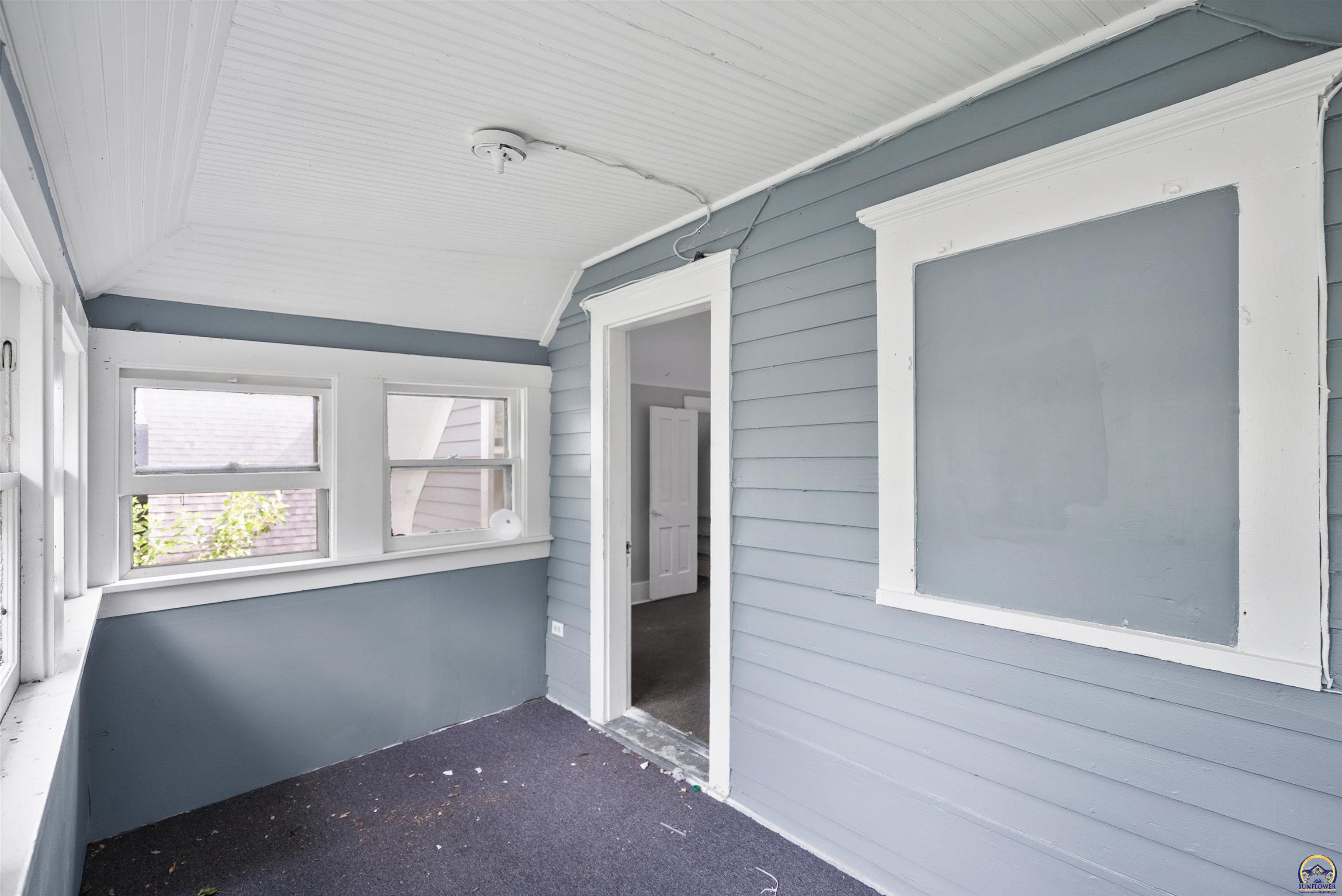 518 Southwest Lane Street Topeka, KS 66606 - Photo 47 of 56