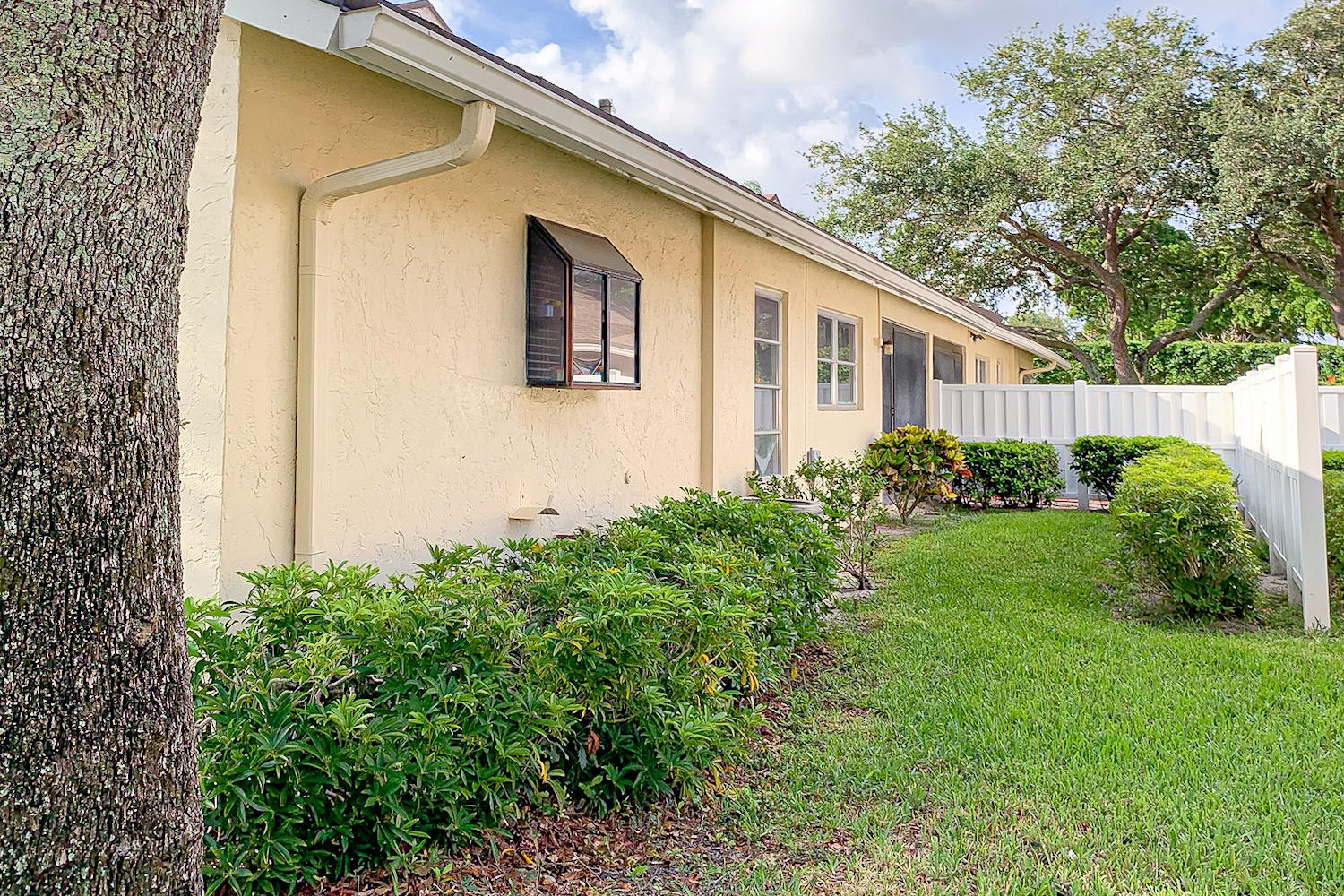 8950 Windtree Street Boca Raton, FL 33496 - Photo 2 of 13 Side