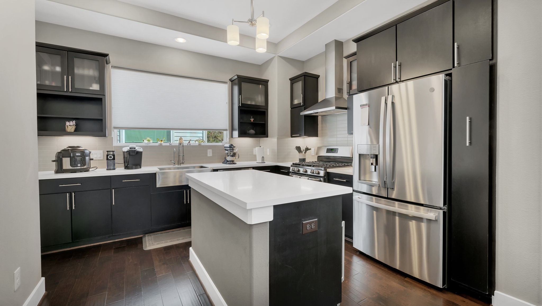 607 Bayou Street Houston, TX 77020 - Photo 5 of 26 Kitchen